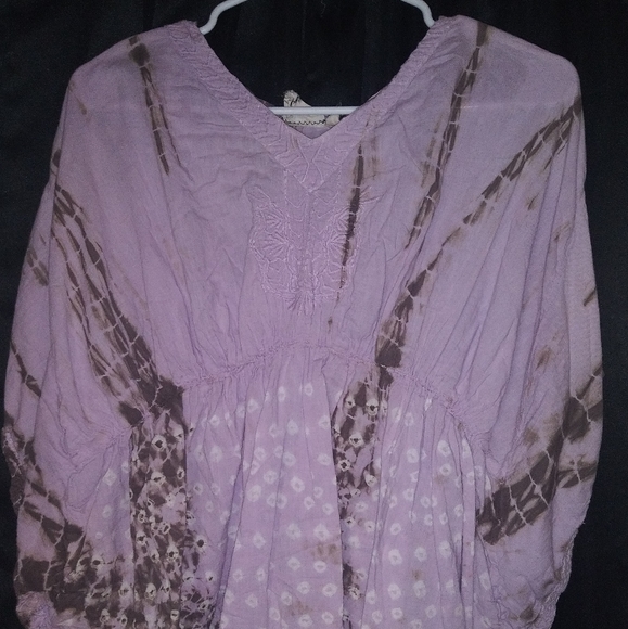 Top - Picture 1 of 2